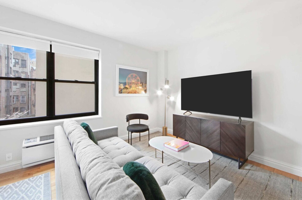 10 Downing St unit ID1356852P, New York, NY 10014 - photo 1