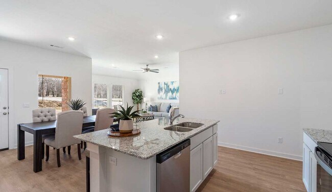 500 Greer St, Pea Ridge, AR 72751 - photo 6