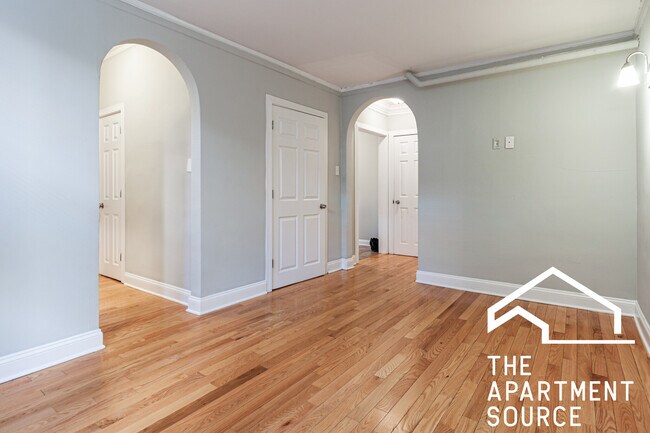 544 W Surf St unit 2, Chicago, IL 60657 - photo 4