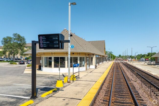 There is a nearby metra at the Geneva stop to access the downtown Chicago area.