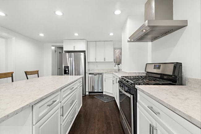 40 Henry St unit 2, Jersey City, NJ 07306 - photo 5
