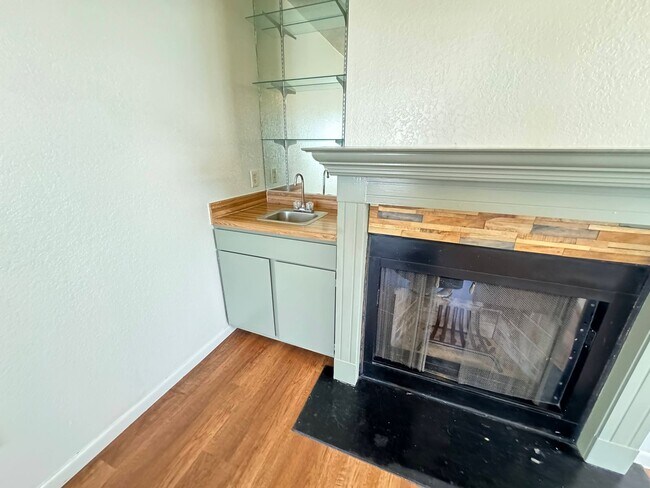 2515 Bermuda Dr unit B, Killeen, TX 76549 - photo 5