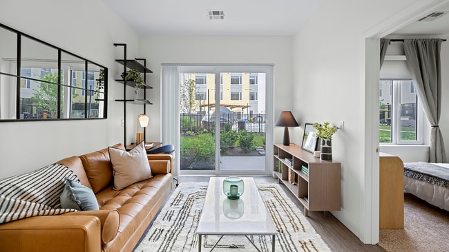 Mason, Everett, MA 02149 - photo 4