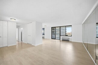 300 Winston Dr Unit 8th Flr, Cliffside Park, NJ 07010