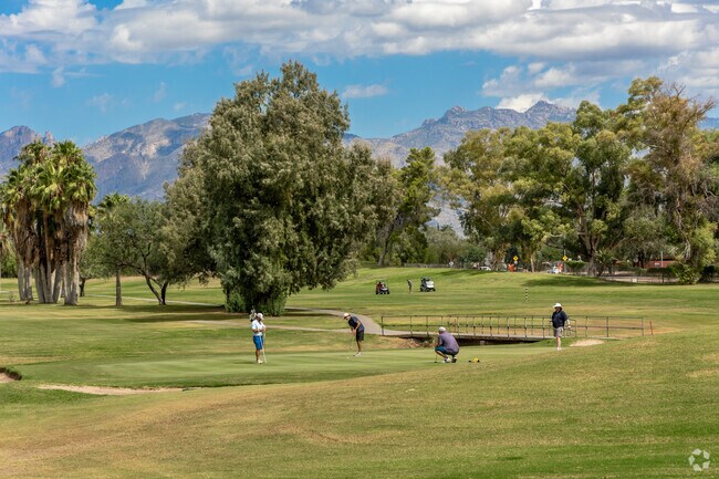 Randolph opened in 1925 and has hosted PGA tours.
