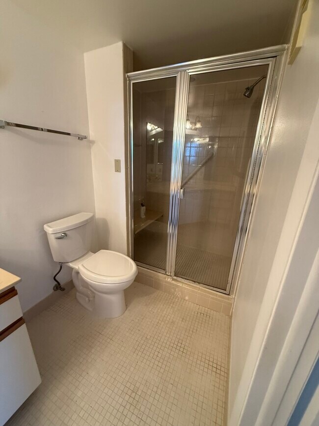 Crystal Bay at Feather Sound unit A603, Clearwater, FL 33762 - photo 4