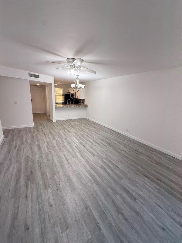 8407 Royal Palm Blvd, Coral Springs, FL 33065