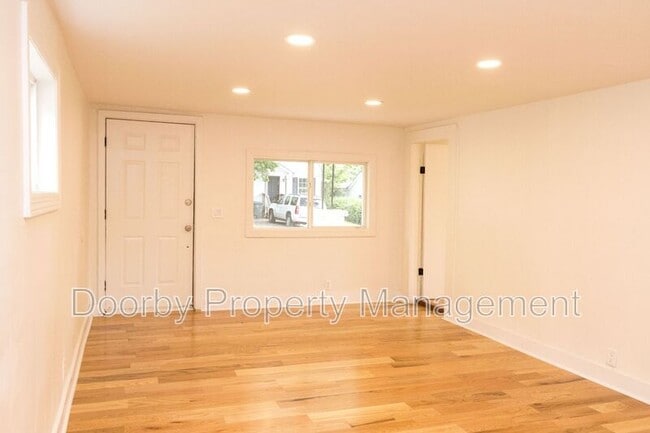 814 N Germantown Rd, Chattanooga, TN 37411 - photo 2