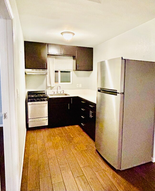 564 13th St unit Rear Unit, Imperial Beach, CA 91932 - photo 6