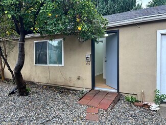 17630 Cantara St, Northridge, CA 91325