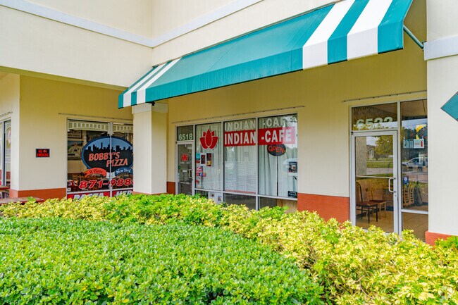 Bobby's Pizza and Indian Cafe bring flavorful favorites to hungry St. Lucie North residents.