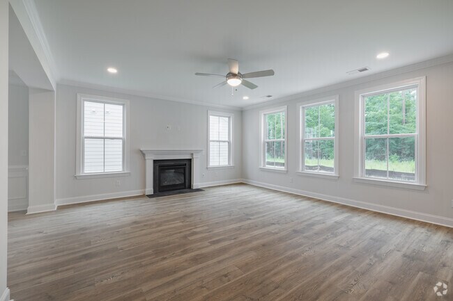 4BR, 3.5BA - 3,332SF - Living Room