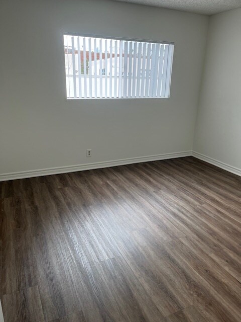 2928 Leeward Ave unit 201, Los Angeles, CA 90005 - photo 4