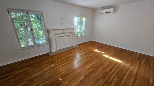 1210 N Orange Grove Ave unit 7, West Hollywood, CA 90046 - photo 3