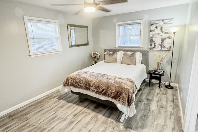 618 Troy St, Durham, NC 27703 - photo 6