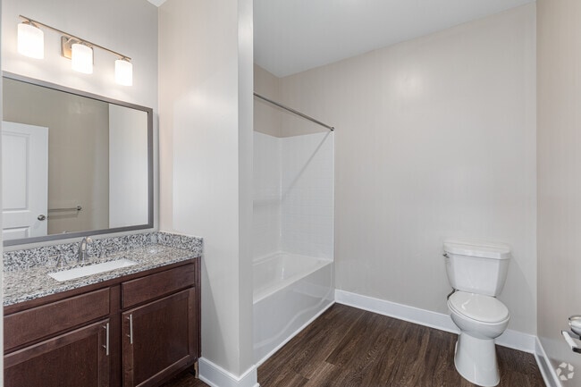 1BR, 1BA - 848SF