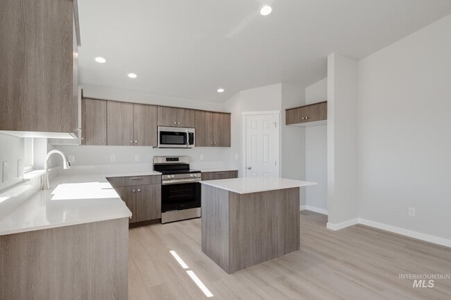 284 N Cranesbill Ave, Kuna, ID 83634 - photo 3