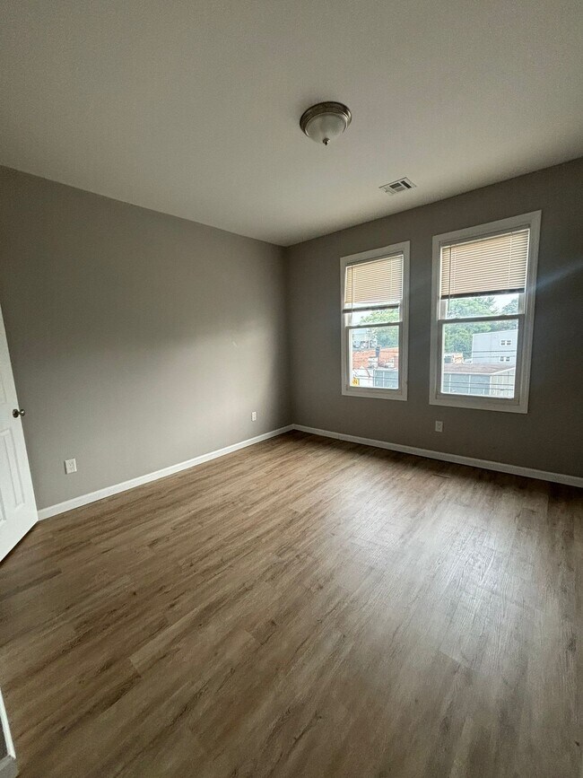 353 16th Ave unit 4, Irvington, NJ 07111 - photo 5