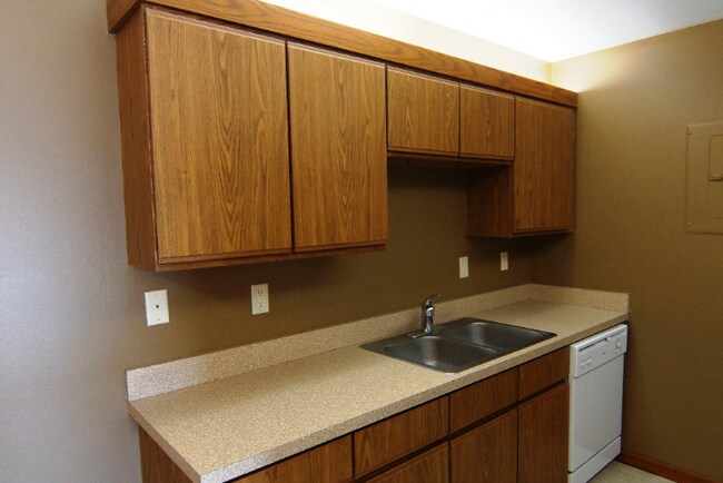 5100 Emerald Dr unit 25, Lincoln, NE 68516 - photo 6