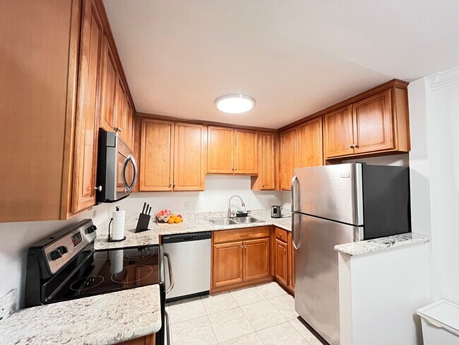 2316 Lakeshore Ave unit 10, Oakland, CA 94606 - photo 5