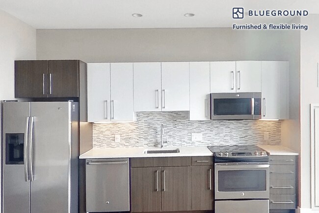 1 Nashua St unit FL14-ID5436A, Boston, MA 02114 - photo 7