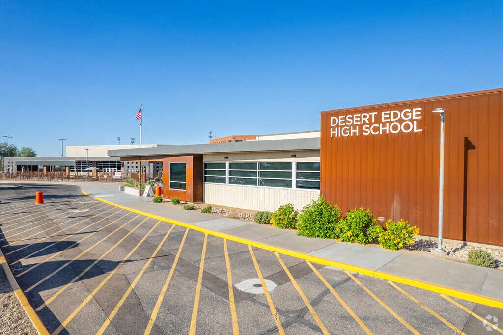 Desert Edge High School, Goodyear AZ Rankings & Reviews - Homes.com