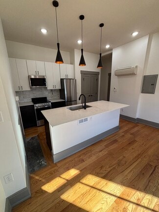 1725 Elm St, Cincinnati, OH 45202