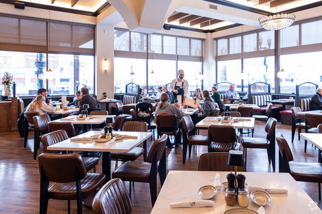 Casa Lu Al features the best Italian cuisine in Northside Lima.