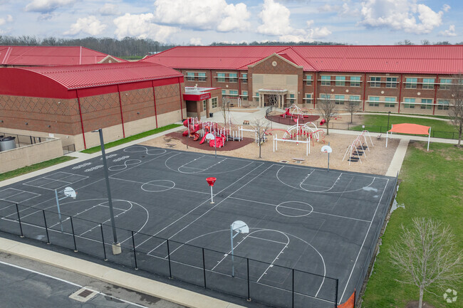 Milton-Union Elementary School has an overall Niche grade of B-.