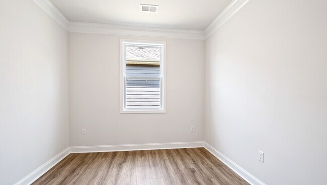 1910 Crumhorn Ave, Boiling Springs, SC 29316 - photo 5