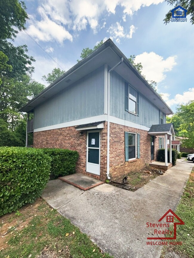 402 Oriole Dr, McMinnville, TN 37110