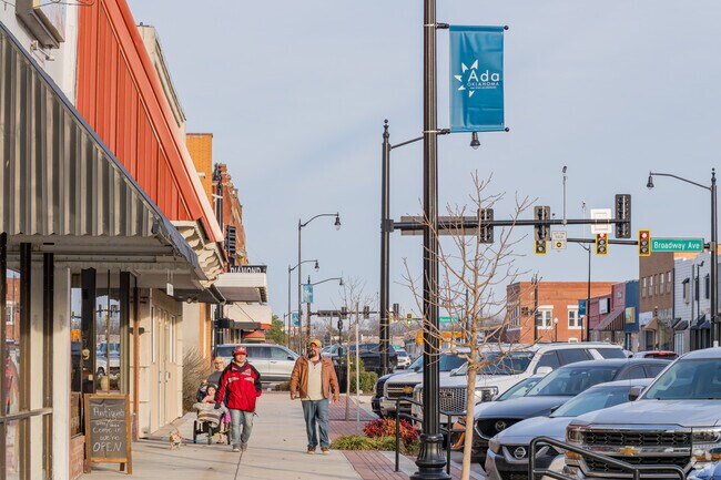 Main Street in downtown Ada features boutiques, specialty shops, and cozy coffeehouses.