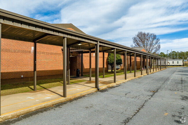 Floyd L Shelton Elementary School teaches grades PreK through 5th.