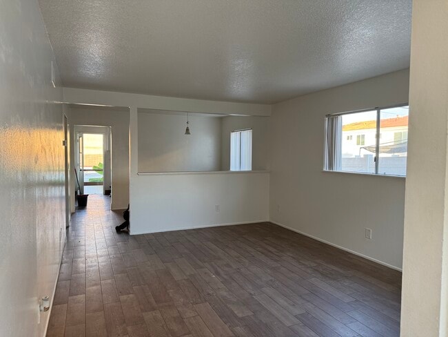 7741 Newman Ave unit C, Huntington Beach, CA 92647 - photo 5