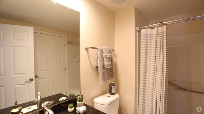 Second Bathroom - 2BR, 2BA - 972 SF - Sandstone