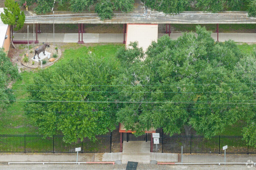 Agua Dulce Elementary School, Rankings & Reviews