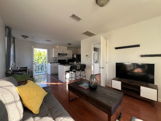 2078 El Sereno Ave, Pasadena, CA 91103