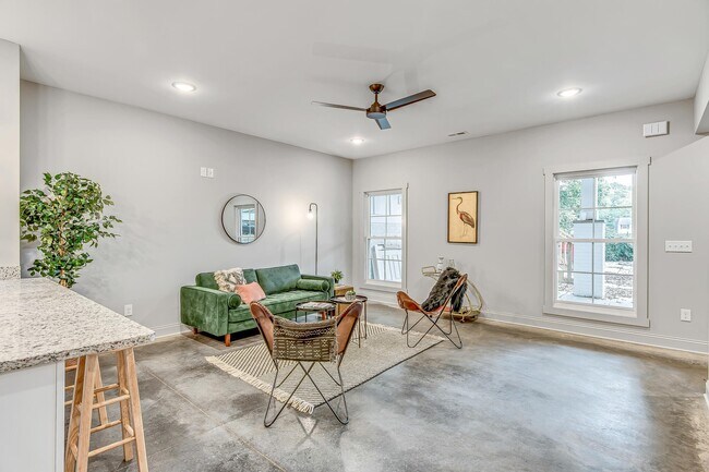 1022 Sharpe Ave, Nashville, TN 37206 - photo 7