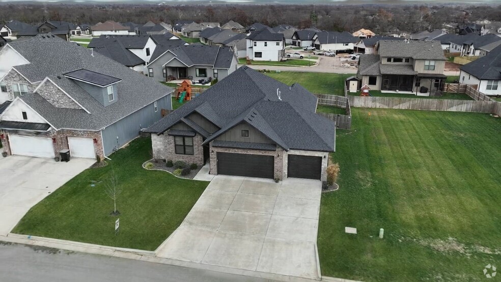 4932 S Aaron Ave, Springfield, MO 65810 - photo 2