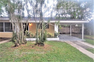 883 W Country Club Cir, Plantation, FL 33317