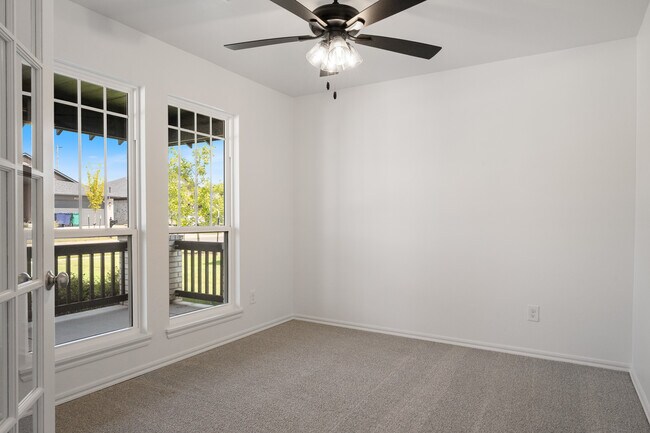 12808 NW 4th St, Yukon, OK 73099 - photo 2