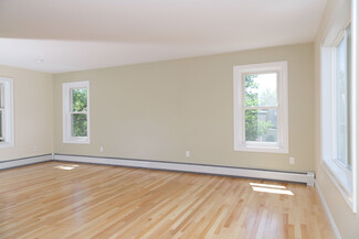 37 Decatur St Unit 4, Burlington, VT 05401