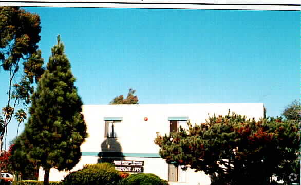 Heritage Park Senior Apartments 55+, Oxnard, CA 93030 - photo 2