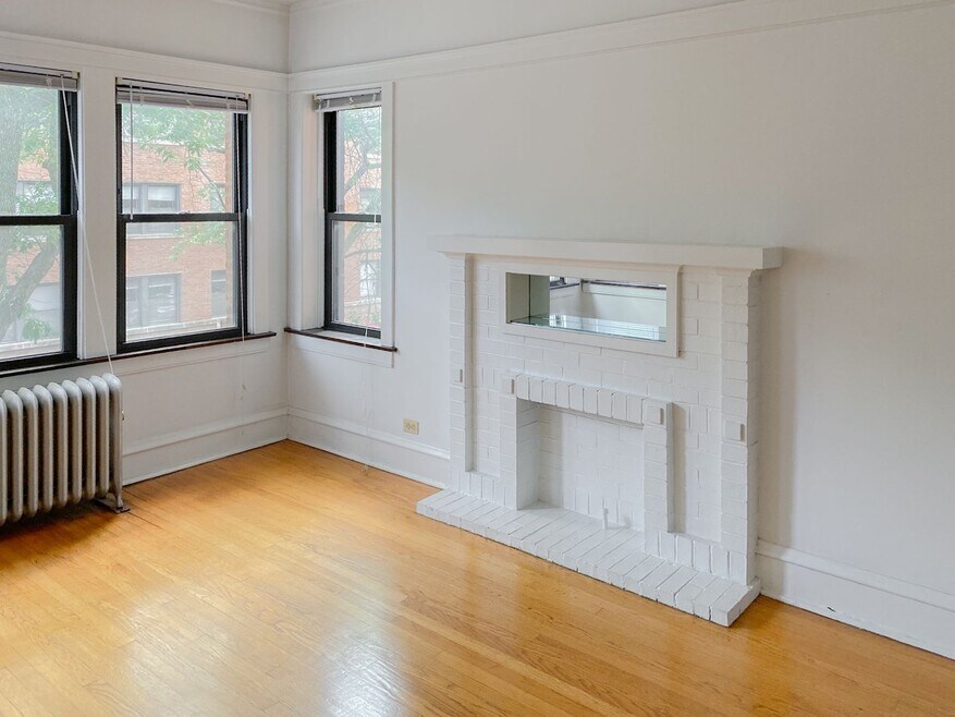 1448 W Cornelia Ave unit 2, Chicago, IL 60657 - photo 1