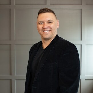 Travis Arnold