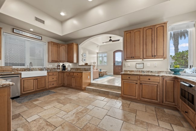 1636 S Pacific St, Oceanside, CA 92054 - photo 4