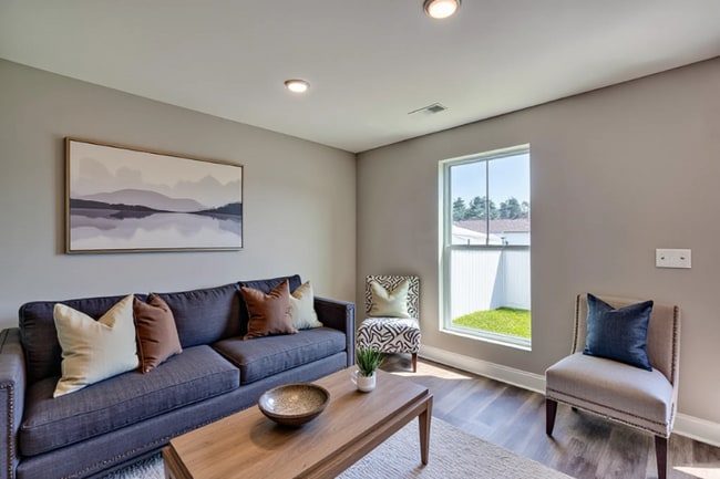 195 Winding Chestnut Dr, Columbia, SC 29212 - photo 3