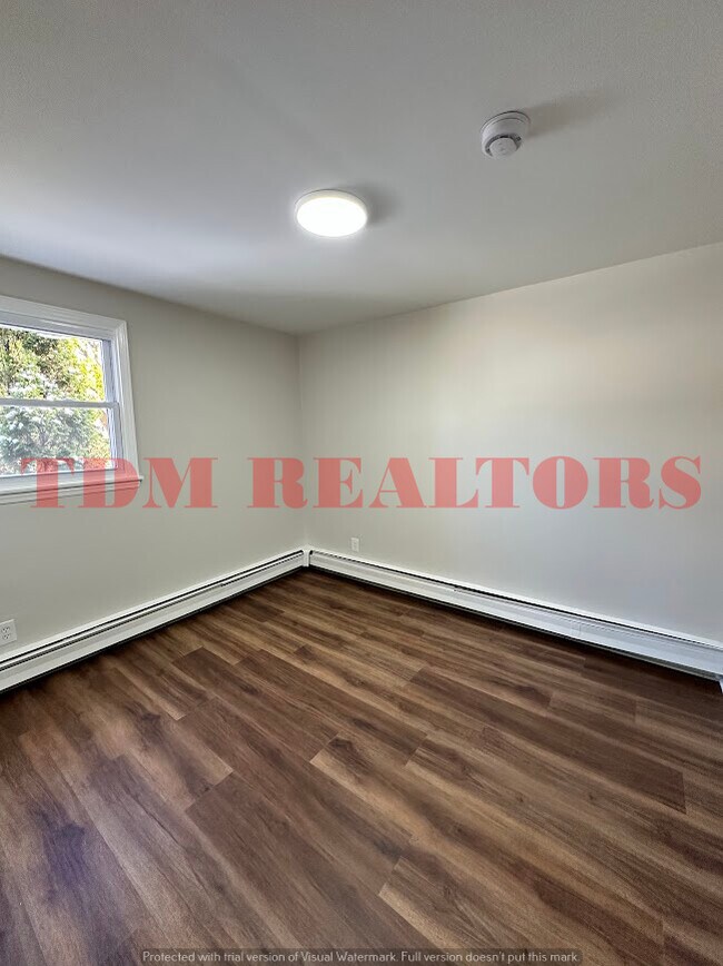 302 E Clinton St unit 302 E Clinton, Durand, MI 48429 - photo 7