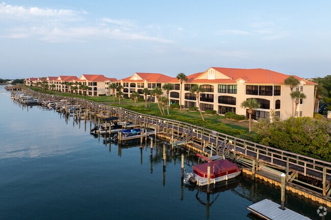 The condos in Bouchelle Island offer many residents easy river access via boating docks.