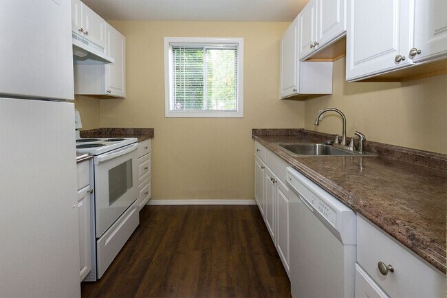 12400 SW Gingham Ln unit A, Beaverton, OR 97008 - photo 4
